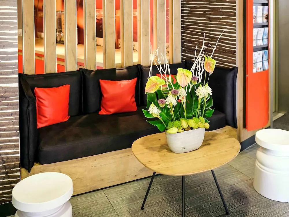 Hotel ibis Avignon Centre Pont De L'Europe