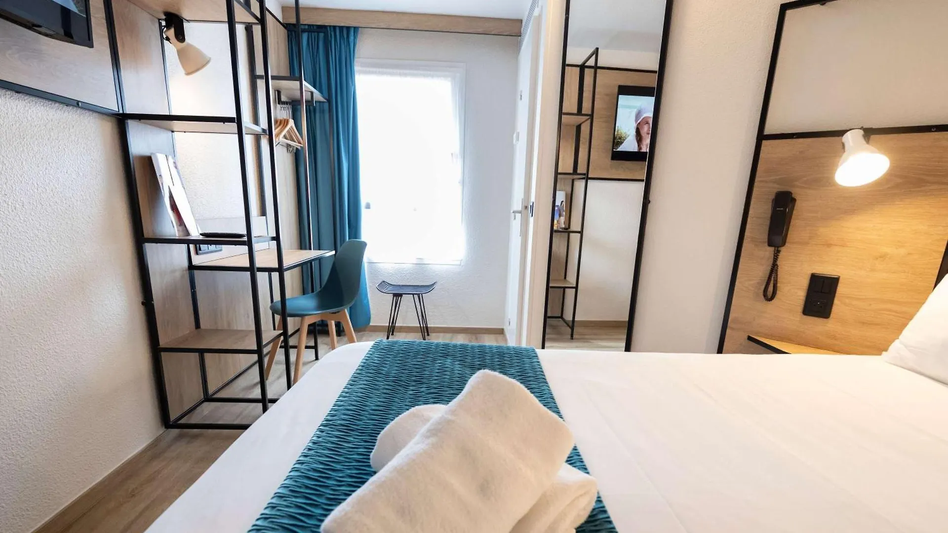 Hotel Ibis Avignon Centre Pont De L'Europe