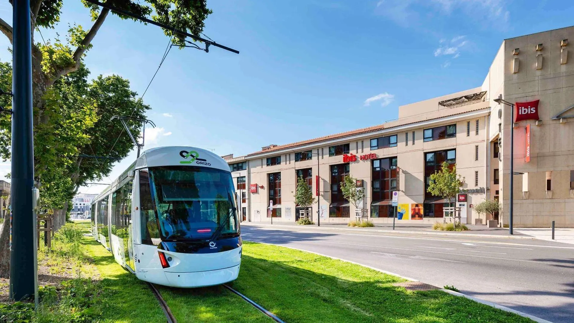 Hotel Ibis Avignon Centre Pont De L'Europe 3*,
